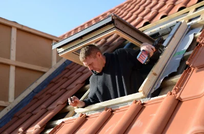 Pose de fenêtres de toit Velux au Claux